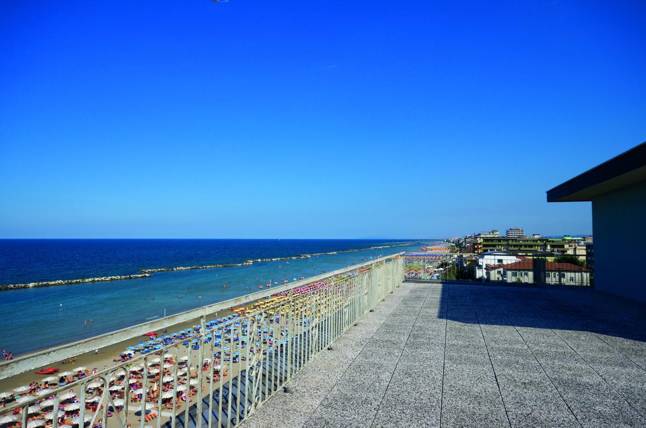 Hotel Universal Bellaria-Igea Marina Exterior foto